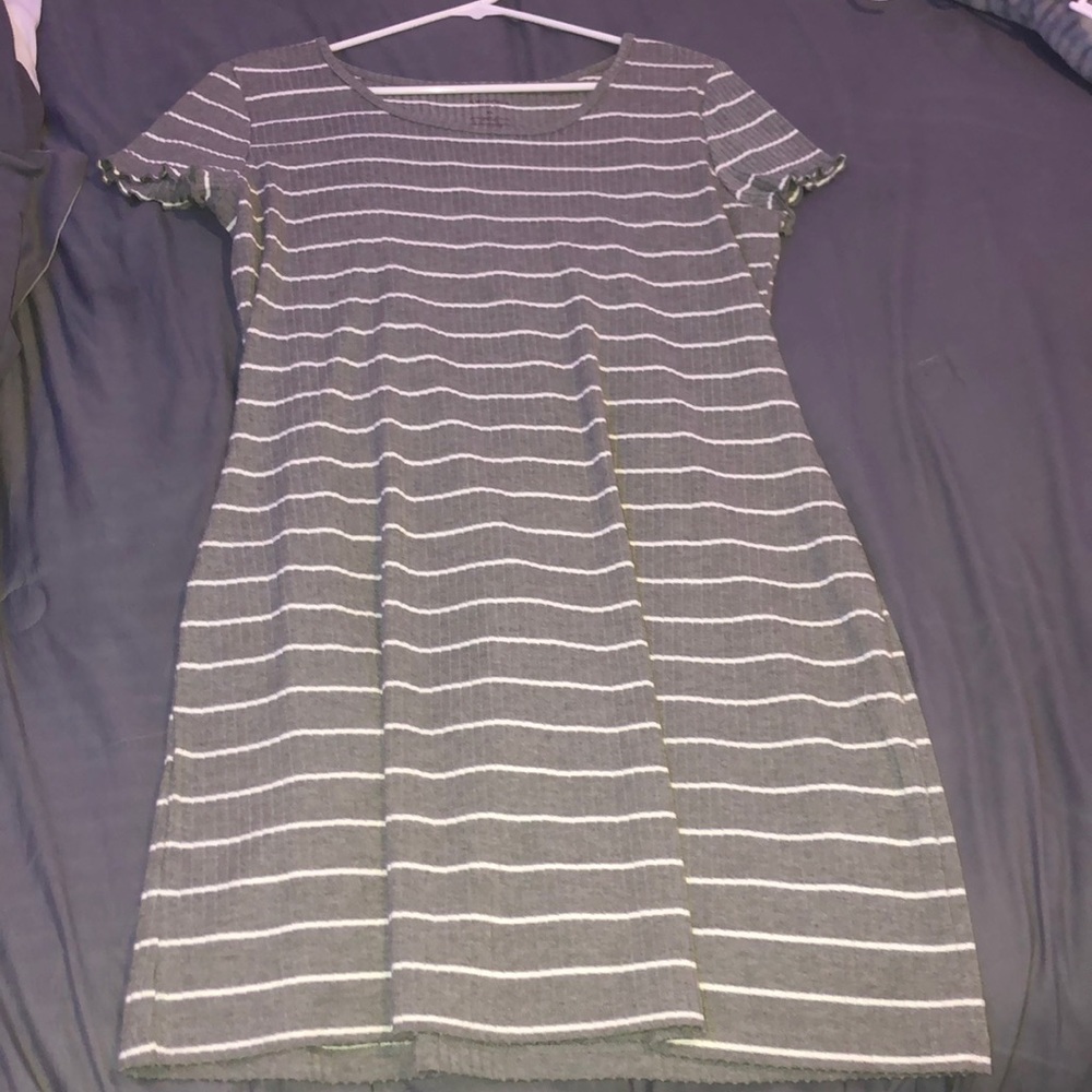 white & grey striped t shirt dress